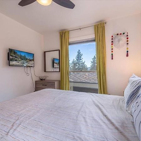 Lake Views, Pet-Friendly Cabin With Hot-Tub In King'S Beach คิงส์บีช ภายนอก รูปภาพ