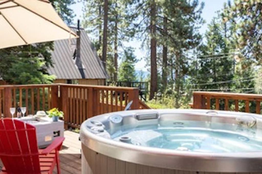 Lake Views, Pet-Friendly Cabin With Hot-Tub In King'S Beach คิงส์บีช ภายนอก รูปภาพ